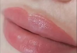 نمایش توضیحات تاتو رژ لب (شیدینگ لب - رژ لب دائم)
