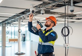 نمایش توضیحات فروش و نصب انواع دوربین  مداربسته