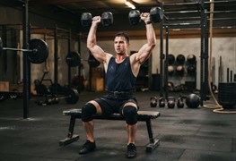 نمایش توضیحات ارائه تمرینات قدرتی و عضله  سازی