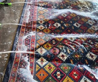 نمونه شستشوی فرش در قالیشویی شقایق